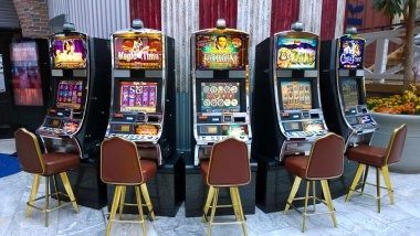 bandar toto One connected lobby